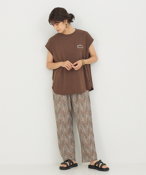 abahouse mavie（アバハウスマヴィ）の「フレンチオーバー刺繍Ｔシャツ（Tシャツ/カットソー・レディース・ホワイト/ブラウン/グリーン・フリー）」の15枚目の写真