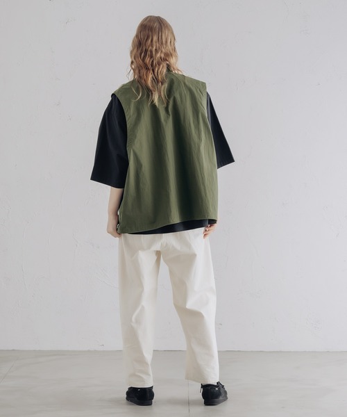 epnok(エプノック)の「Cotton Nylon Hunting Vest/コットンナイロンハンティングベスト(ベスト・メンズ・ブラック/カーキ・MEDIUM/LARGE)」の11枚目の写真