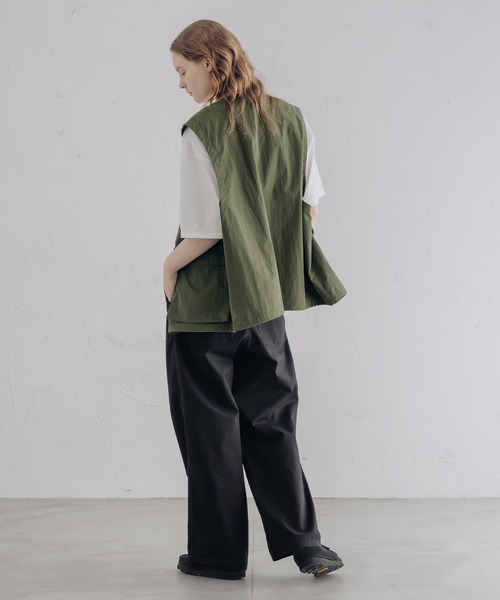 epnok(エプノック)の「Cotton Nylon Hunting Vest/コットンナイロンハンティングベスト(ベスト・メンズ・ブラック/カーキ・MEDIUM/LARGE)」の8枚目の写真
