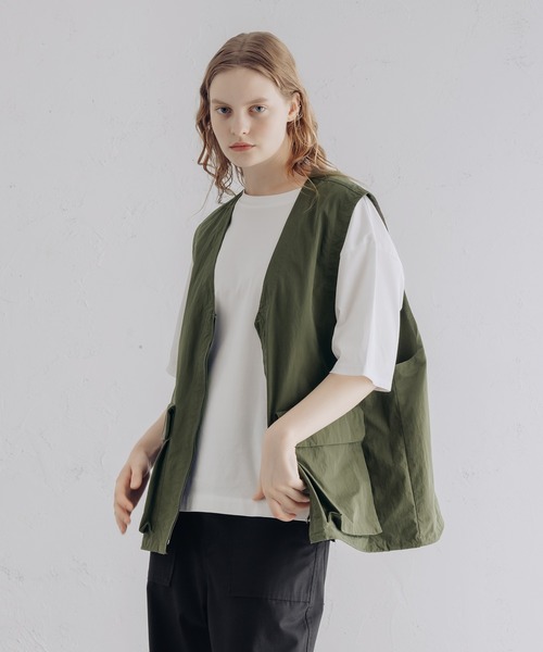 epnok(エプノック)の「Cotton Nylon Hunting Vest/コットンナイロンハンティングベスト(ベスト・メンズ・ブラック/カーキ・MEDIUM/LARGE)」の3枚目の写真