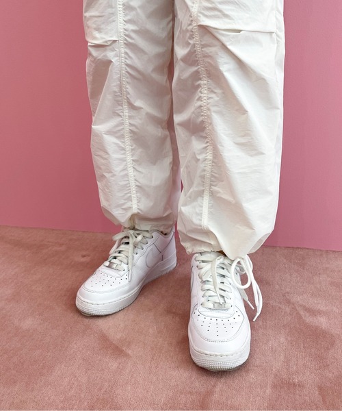 EPIMI E'PIMMY（エピミエピミー）の「ナイロンタックジョガーパンツ（カーゴパンツ・レディース・ブラック/オフホワイト/ピンク/モカ・MEDIUM）」の18枚目の写真