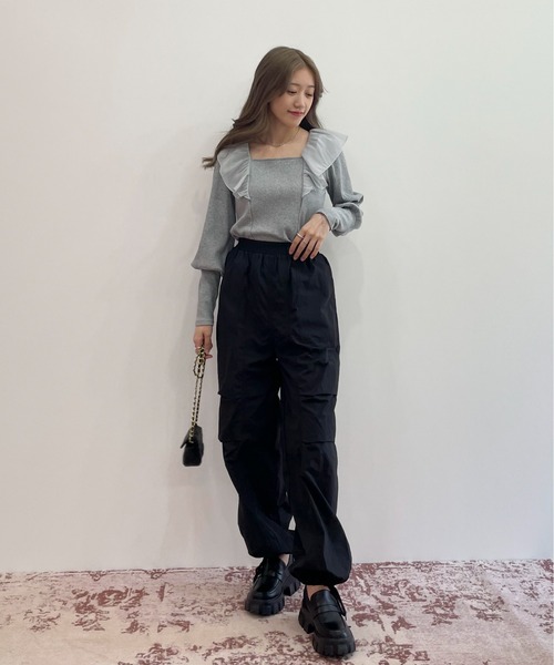 EPIMI E'PIMMY（エピミエピミー）の「ナイロンタックジョガーパンツ（カーゴパンツ・レディース・ブラック/オフホワイト/ピンク/モカ・MEDIUM）」の21枚目の写真