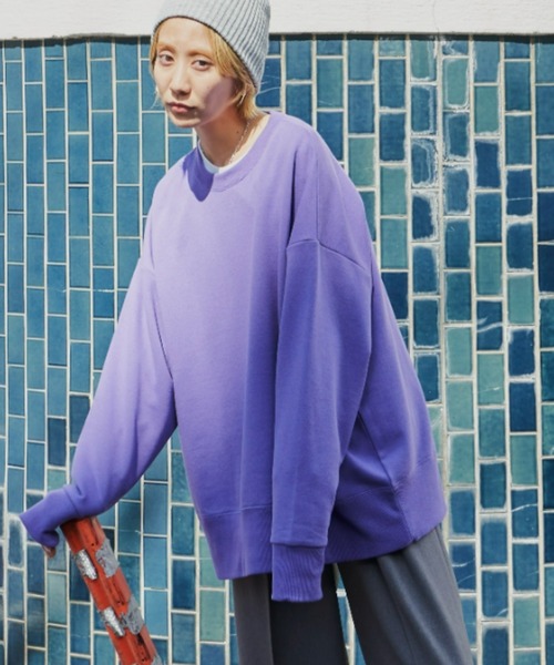 Auntie Rosa Holiday(アンティローザホリデー)の「オーバーサイズカラースウェットプルオーバー(スウェット・レディース・ホワイト/ブラック/オレンジ/グレー/カーキ/パープル・FREE)」の5枚目の写真