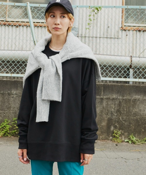 Auntie Rosa Holiday(アンティローザホリデー)の「オーバーサイズカラースウェットプルオーバー(スウェット・レディース・ホワイト/ブラック/オレンジ/グレー/カーキ/パープル・FREE)」の3枚目の写真