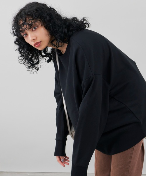 Auntie Rosa Holiday(アンティローザホリデー)の「オーバーサイズカラースウェットプルオーバー(スウェット・レディース・ホワイト/ブラック/オレンジ/グレー/カーキ/パープル・FREE)」の11枚目の写真