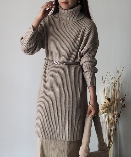 Riberry（リベリー）の「リブタートルチュニックワンピース（チュニック・レディース・ブラック/グレイッシュベージュ/グリーン/ブルー・MEDIUM）」の11枚目の写真