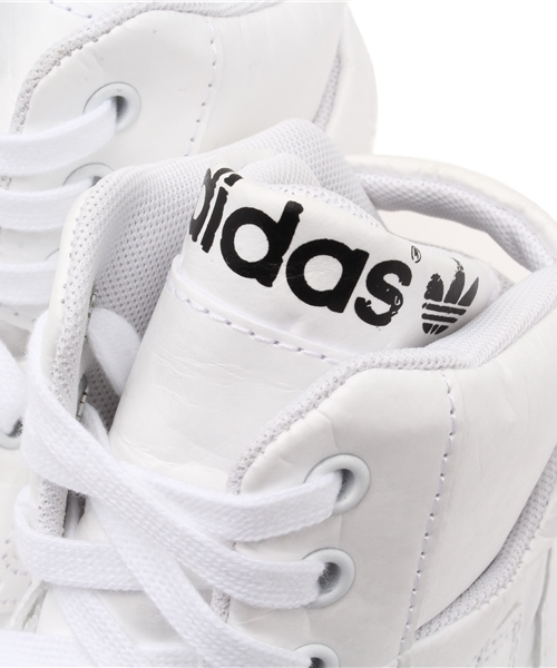 adidas Originals（アディダスオリジナルス）の「ウィメンズ アディダス ペーパーパック ホワイト バンクショット adidas BANKSHOT 2.0 W B35630（スニーカー・レディース・ホワイト・23.5cm/24cm/24.5cm/23cm）」の6枚目の写真