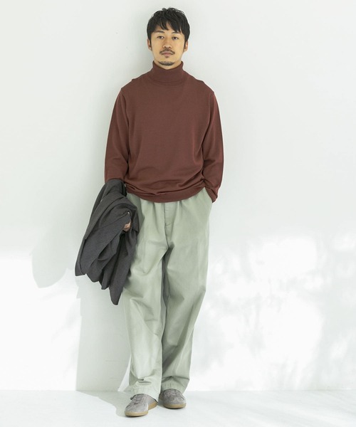 URBAN RESEARCH（アーバンリサーチ）の「イタリアンウールタートルネックニット（ニット/セーター・メンズ・ホワイト/ブラック/ブラウン系その他/ベージュ系その他/ブルー系その他・SMALL/MEDIUM/LARGE/X-LARGE）」の18枚目の写真