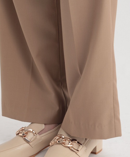 2枚のズボンと、2枚のパンツです。LL Andemiu（アンデミュウ）の「アソートフロントボタンパンツ