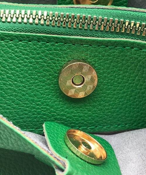 Futier land（フューティアランド）の「スカーフ付きフェイクレザーキューブバッグ（ショルダーバッグ・レディース・ブラック/ブラウン/グリーン・FREE）」の18枚目の写真