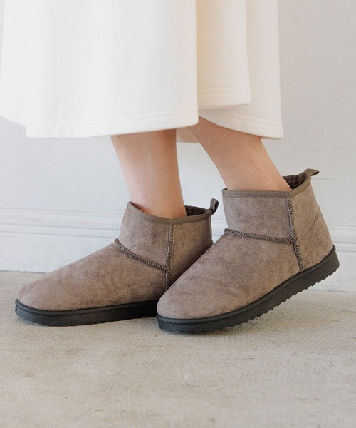 LEPSIM（レプシィム）の「ソフトフェイクムートンブーツ　168282（ブーツ・レディース・ブラック/グレイッシュベージュ/ブラウン・LARGE/SMALL/MEDIUM）」の4枚目の写真