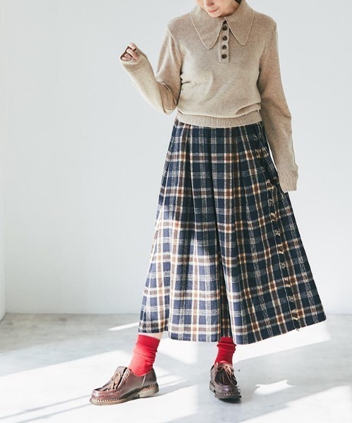 and R（アンドアール）の「ビッグカラーニットプルオーバー（ニット/セーター・レディース・ベージュ/イエロー/ブラック・FREE）」の7枚目の写真