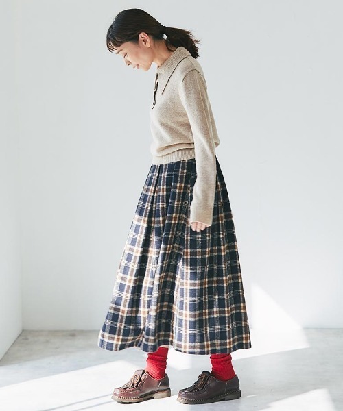 and R（アンドアール）の「ビッグカラーニットプルオーバー（ニット/セーター・レディース・ベージュ/イエロー/ブラック・FREE）」の8枚目の写真