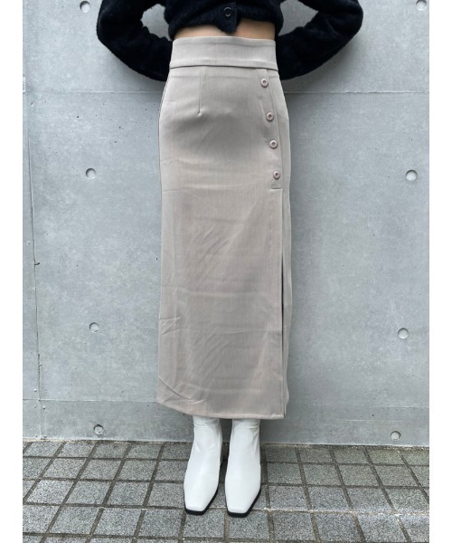 ENVYM（アンビー）の「ボタンスリットタイトＳＫ（スカート・レディース・ブラック/グレー・FREE）」の6枚目の写真