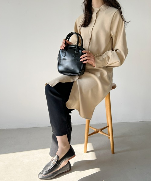 CLEA(クレア)の「サイドスリット入り セミフレアリブ裏起毛レギンスパンツ(レギンス/スパッツ・レディース・ライトグレー/テラコッタ/ブラック/チャコールグレー・FREE)」の18枚目の写真