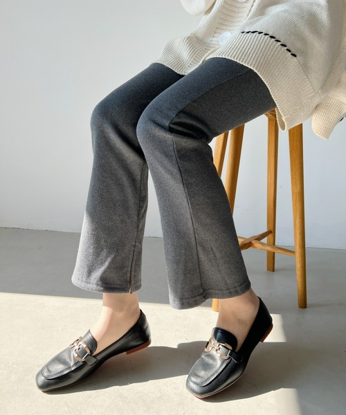 CLEA(クレア)の「サイドスリット入り セミフレアリブ裏起毛レギンスパンツ(レギンス/スパッツ・レディース・ライトグレー/テラコッタ/ブラック/チャコールグレー・FREE)」の19枚目の写真