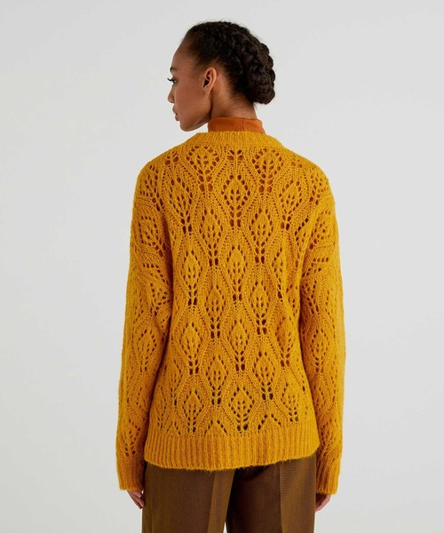 BENETTON (UNITED COLORS OF BENETTON)（ベネトンユナイテッドカラーズオブベネトン）の「レース編みクルーネックニット・セーター（ニット/セーター・レディース・イエロー/ブラウン/グリーン・MEDIUM/SMALL/X-SMALL/LARGE）」の13枚目の写真