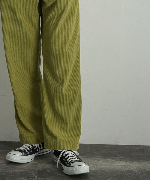 SENSE OF PLACE by URBAN RESEARCH(センスオブプレイスバイアーバンリサーチ)の「コーデュロイタックワイドパンツ(その他パンツ・メンズ・ブラウン/オリーブ/ブルー/ブラック・LARGE/MEDIUM)」の6枚目の写真