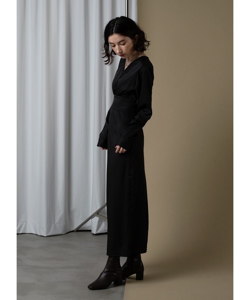 Adoon plain（アドーンプレーン）の「スタイルアップワンピース / ′22aw（ワンピース・レディース・ブラック/ライトグレー・MEDIUM/LARGE）」の10枚目の写真