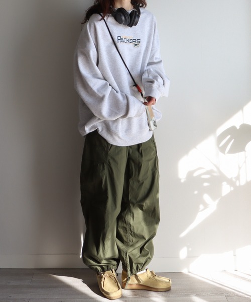 NBA/NFL/NHL/MLB（エヌビーエーエヌエフエルエヌエイチエルエムエルビー）の「GREEN BAY PACKERS NFL チームロゴ刺繍スウェットトレーナー（スウェット・レディース・グリーン/オートミール・M/L）」の5枚目の写真