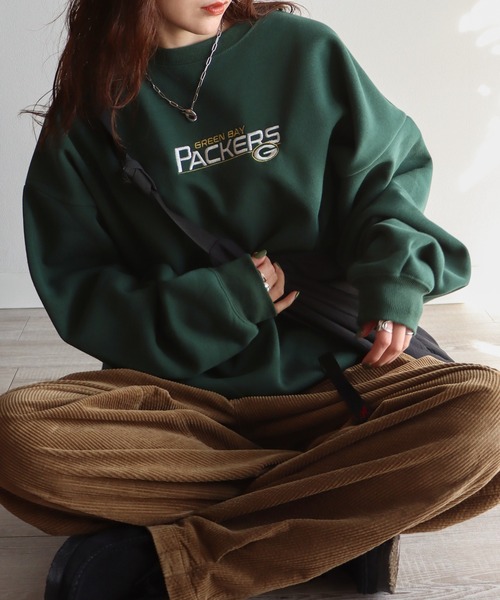 NBA/NFL/NHL/MLB（エヌビーエーエヌエフエルエヌエイチエルエムエルビー）の「GREEN BAY PACKERS NFL チームロゴ刺繍スウェットトレーナー（スウェット・レディース・グリーン/オートミール・M/L）」の8枚目の写真