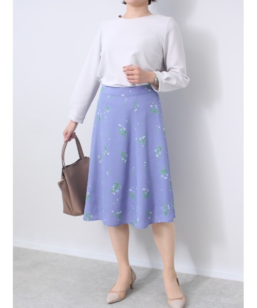 fleur by mint breeze(フルールバイミントブリーズ)の「【L~5L 大きいサイズ】花柄フレアスカート(スカート・レディース・サックスブルー/ネイビー・3L/4L/5L/LL/L)」の3枚目の写真