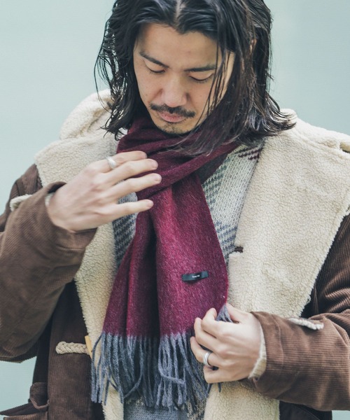 URBAN RESEARCH Sonny Label（アーバンリサーチサニーレーベル）の「リバーシブルウールマフラー（マフラー・メンズ・ネイビー/ブラック/レッド系その他/グリーン・ONE）」の4枚目の写真