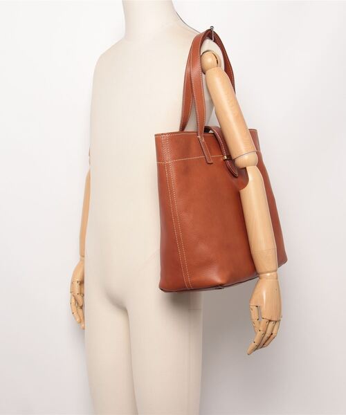 FOSSIL(フォッシル)の「フォッシル トートバッグ レディース レザー コニャック A4収納可 ZB1826222(トートバッグ・レディース・レンガ・FREE)」の7枚目の写真
