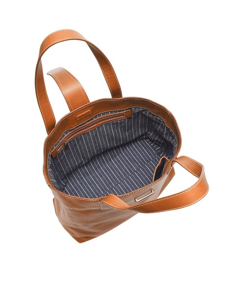 FOSSIL(フォッシル)の「フォッシル トートバッグ レディース レザー コニャック A4収納可 ZB1826222(トートバッグ・レディース・レンガ・FREE)」の2枚目の写真