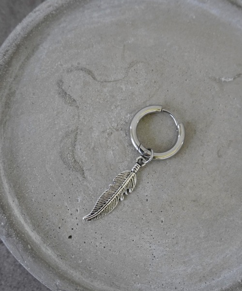 片耳用 】モチーフ デザイン フープ ピアス（ピアス（片耳用