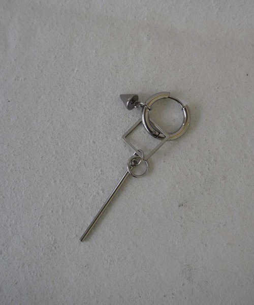 デザインフープピアス(片耳) セール】デザイン フープピアス(片耳用) / サージカルステンレス