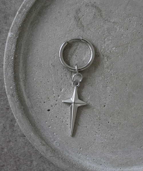 デザインフープピアス(片耳) 4INT. ピアス デザイン フープピアス(片耳用) / サージカル