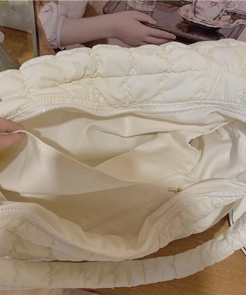 HALEY PESCA（ヘーリーペスカ）の「HALEY PESCA/大容量ボリュームショルダーバッグ（ショルダーバッグ・レディース・ホワイト/ブラック・FREE）」の16枚目の写真