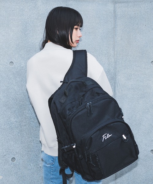 FILA（フィラ）の「FILA/フィラ 大容量リュックサック 30L PC収納可能 スクールリュック バッグパック YKKファスナー 筆記体刺繍ロゴ（バックパック/リュック・レディース・ブラック/ブラック×ピンク/ブラック×パープル・FREE）」の20枚目の写真