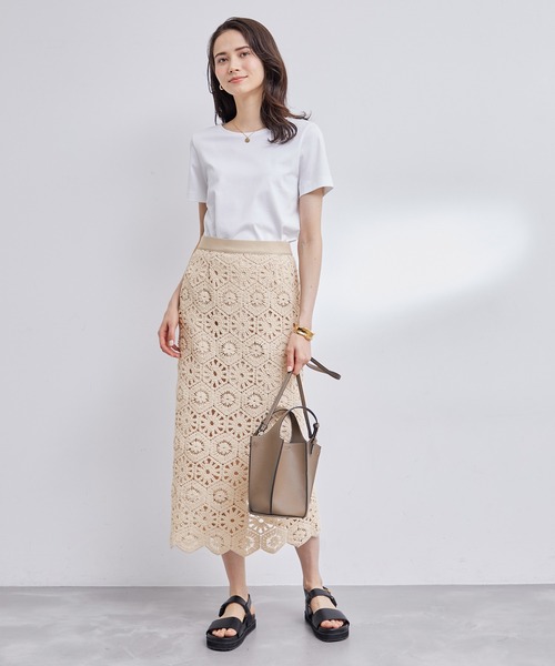 ROPE'（ロペ）の「カットワークフラワーレースタイトスカート/セットアップ対応（スカート・レディース・ブラック/キナリ・38）」の6枚目の写真