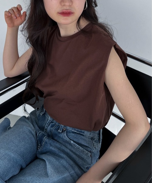 feepur(フェピュール)の「ショルダータックタンクトップ(タンクトップ・レディース・ブラック/オフホワイト/ブラウン/オートミール・MEDIUM)」の20枚目の写真