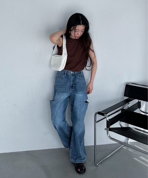 feepur(フェピュール)の「ショルダータックタンクトップ(タンクトップ・レディース・ブラック/オフホワイト/ブラウン/オートミール・MEDIUM)」の16枚目の写真