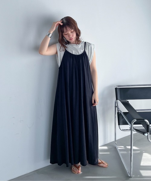 ⭐️プリーツプリーズタタミタンクトップ黒極美品⭐️ feepur（フェピュール）の「ショルダータックタンクトップ（タンク