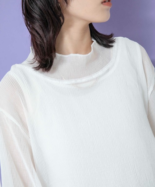 Eimee Law(エイミーロウ)の「シアープリーツ楊柳トップス(シャツ/ブラウス・レディース・ライトグレー/オフホワイト/ブラック/ライトベージュ・38)」の16枚目の写真