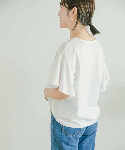 ITEMS URBANRESEARCH（アイテムズ アーバンリサーチ）の「シルケットライクフレアプルオーバー（Tシャツ/カットソー・レディース・オフホワイト/ブラック/ブルー/モカ・FREE）」の9枚目の写真