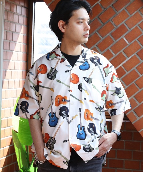 ８(eight)（エイト）の「とろみ半袖シャツ（シャツ/ブラウス・メンズ・ブラック系その他/ホワイト系その他2/ホワイト系その他4/ブラック系その他3/ブラック系その他5/ホワイト系3/ホワイト系その他5/ホワイト系その他7/ブラック系その他2/ホワイト系1/グレー系その他/イエロー系その他/ブラック系その他4/ブラック系その他6/テラコッタ/ブラック系その他7/ホワイト系その他3/ホワイト系2/グリーン系その他/ホワイト系その他6/ホワイト系その他・X-LARGE/MEDIUM/LARGE）」の7枚目の写真