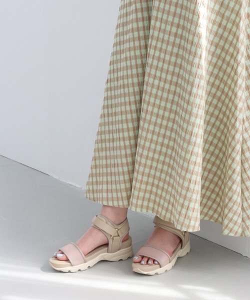 JELLY BEANS（ジェリービーンズ）の「スモークフィルムベルトスポーツサンダル(217-10282)JELLY BEANS(ジェリービーンズ)（サンダル・レディース・ホワイト/ブラック/ベージュ・M/L/S）」の2枚目の写真