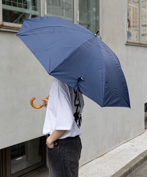 COLONY 2139（コロニートゥーワンスリーナイン）の「UV無地コーティング傘（長傘・メンズ・ダークグレー/ブラック/ネイビー・FREE）」の3枚目の写真