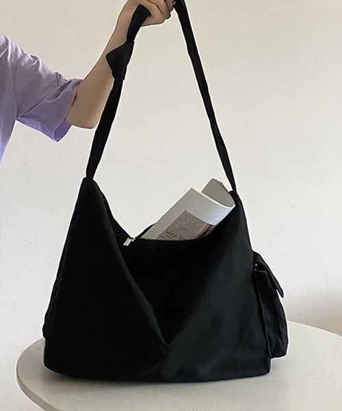fd style(エフディ スタイル)の「サイドポケット ビッグキャンバスショルダーバッグ(ショルダーバッグ・レディース・ホワイト/Black・FREE)」の3枚目の写真