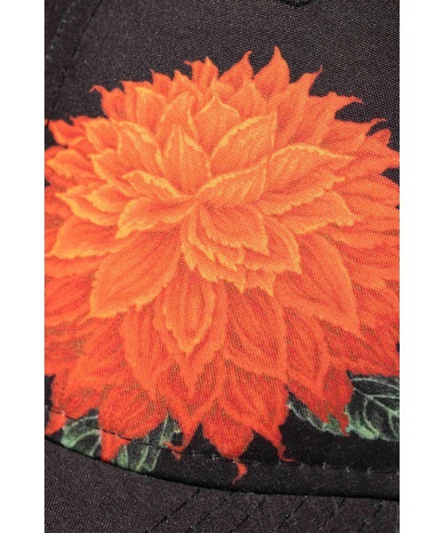 Yohji Yamamoto（ヨウジヤマモト）の「FLOWER LOGO CAP（キャップ・メンズ・ブラック・ONE SIZE）」の5枚目の写真