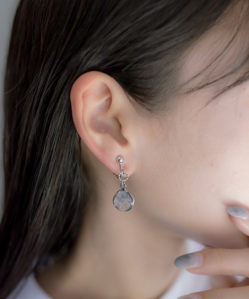 ear PAPILLONNER(イアパピヨネ)の「《WEB限定》クリスタルエポイヤリング(イヤリング・レディース・シルバー/ゴールド・FREE)」の10枚目の写真