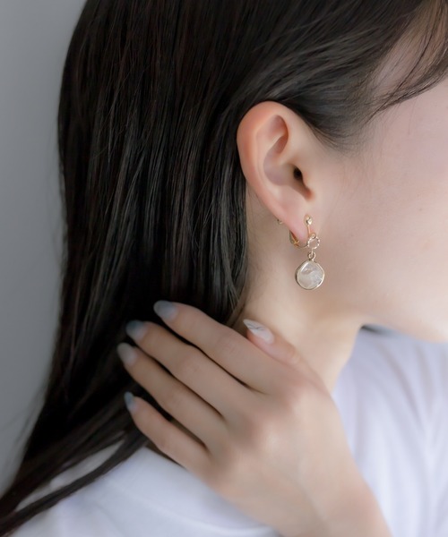 ear PAPILLONNER(イアパピヨネ)の「《WEB限定》クリスタルエポイヤリング(イヤリング・レディース・シルバー/ゴールド・FREE)」の18枚目の写真