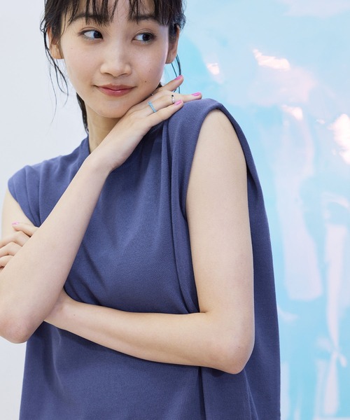 Jayro（ジャイロ）の「脇タックプルオーバー（Tシャツ/カットソー・レディース・ホワイト系その他/ブラック系その他/ブルー/ブラック・M）」の4枚目の写真