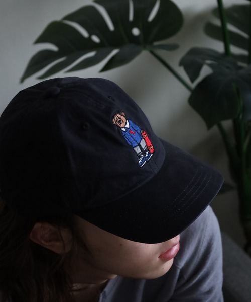 TESTIFY(テスティファイ)の「TESTIFY クマ刺繍キャップ カジュアル ユニセックス 動物柄/Summer Bear Cap(キャップ・レディース・ベージュ/ネイビー/ブラック/ブルー/ブラック系その他/ホワイト/ホワイト系その他/インディゴブルー/ブルー系その他/ブラック系/チャコールグレー/ピンク/ベージュ系その他/ブラック系その他2/ネイビー系・FREE)」の19枚目の写真