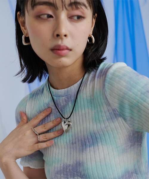 miette(ミエット)の「ビッグハートネックレス(ネックレス・レディース・ブラック・FREE)」の3枚目の写真